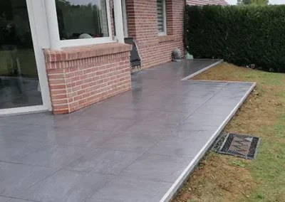 réalisation d'une terrasse sur plot chez un particulier